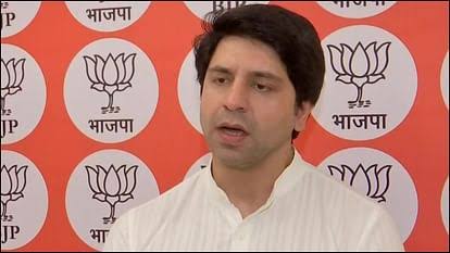 महिला डॉक्टर से दुष्कर्म-हत्या के मामले में राकेश टिकैत के बयान पर भाजपा का पलटवार, कहा- यह शर्मनाक है