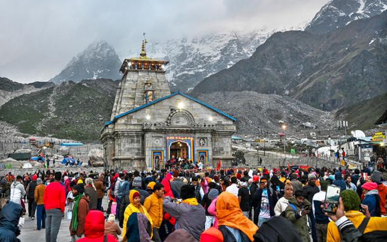 केदारनाथ यात्रा ने फिर पकड़ी रफ्तार… अक्टूबर माह में अब तक 2.70 लाख से अधिक श्रद्धालु पहुंचे