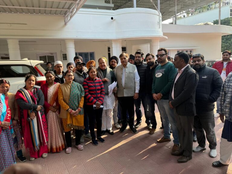 महापौर चुनाव- दून में राजीव महर्षि पर दांव लगा सकती है कांग्रेस, आज किया आवेदन