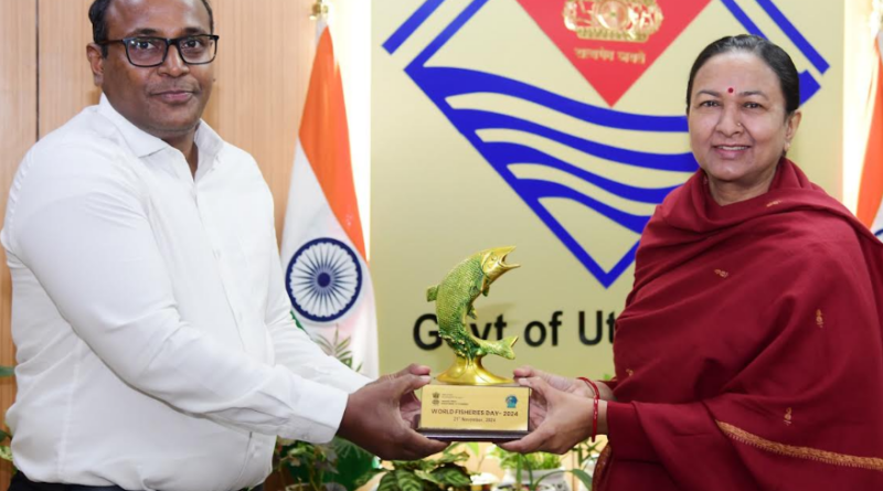 मुख्य सचिव राधा रतूड़ी ने पुस्तक ‘अंतस को घेरे जो सघन कुहासा’ का किया विमोचन