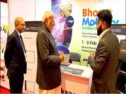 प्रधानमंत्री मोदी ने भारत मोबिलिटी ग्लोबल एक्सपो 2025 में प्रदर्शनी का किया अवलोकन