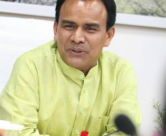 जिला चिकित्सालय पौड़ी की व्यवस्थाएं चाक-चौबंद- डॉ. धन सिंह रावत