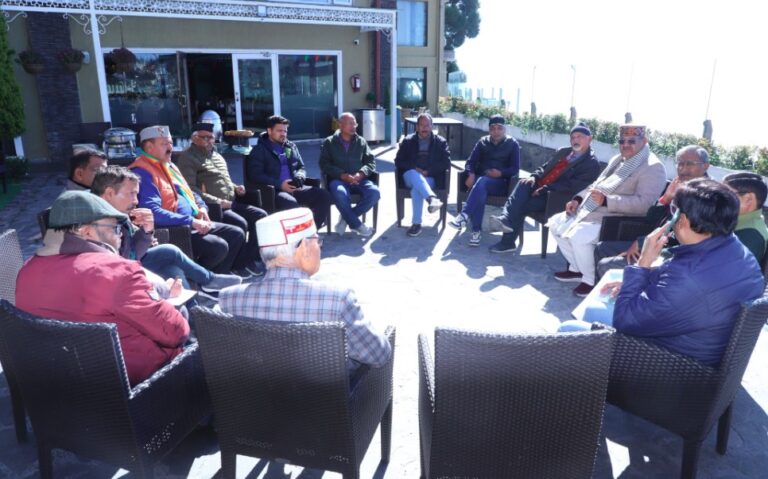 कैबिनेट मंत्री गणेश जोशी ने होटल एसोसिएशन के पदाधिकारियों के साथ की चुनावी बैठक
