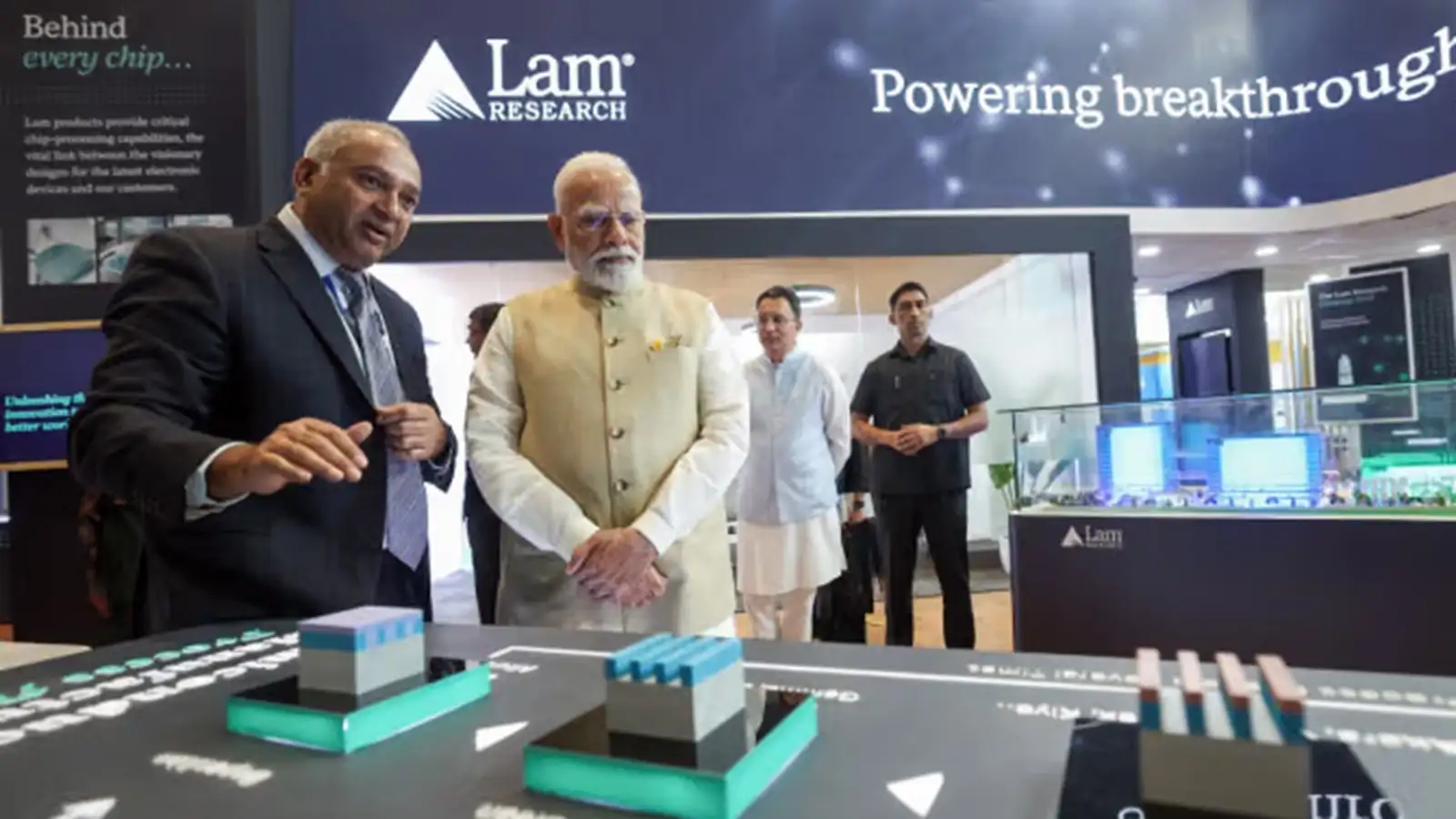 सेमीकॉन इंडिया 2026 का भव्य आगाज: पीएम मोदी ने किया उद्घाटन, भारत को ग्लोबल सेमीकंडक्टर हब बनाने की दिशा में बढ़ा बड़ा कदम