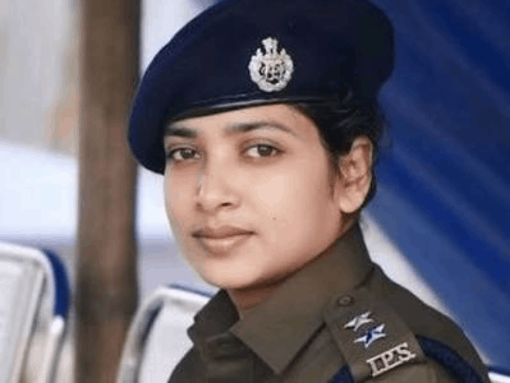 IPS बुशरा बानो का तबादला: धार्मिक शब्दों के प्रयोग पर मचा सियासी घमासान, दिग्गज नेताओं ने जताई आपत्ति